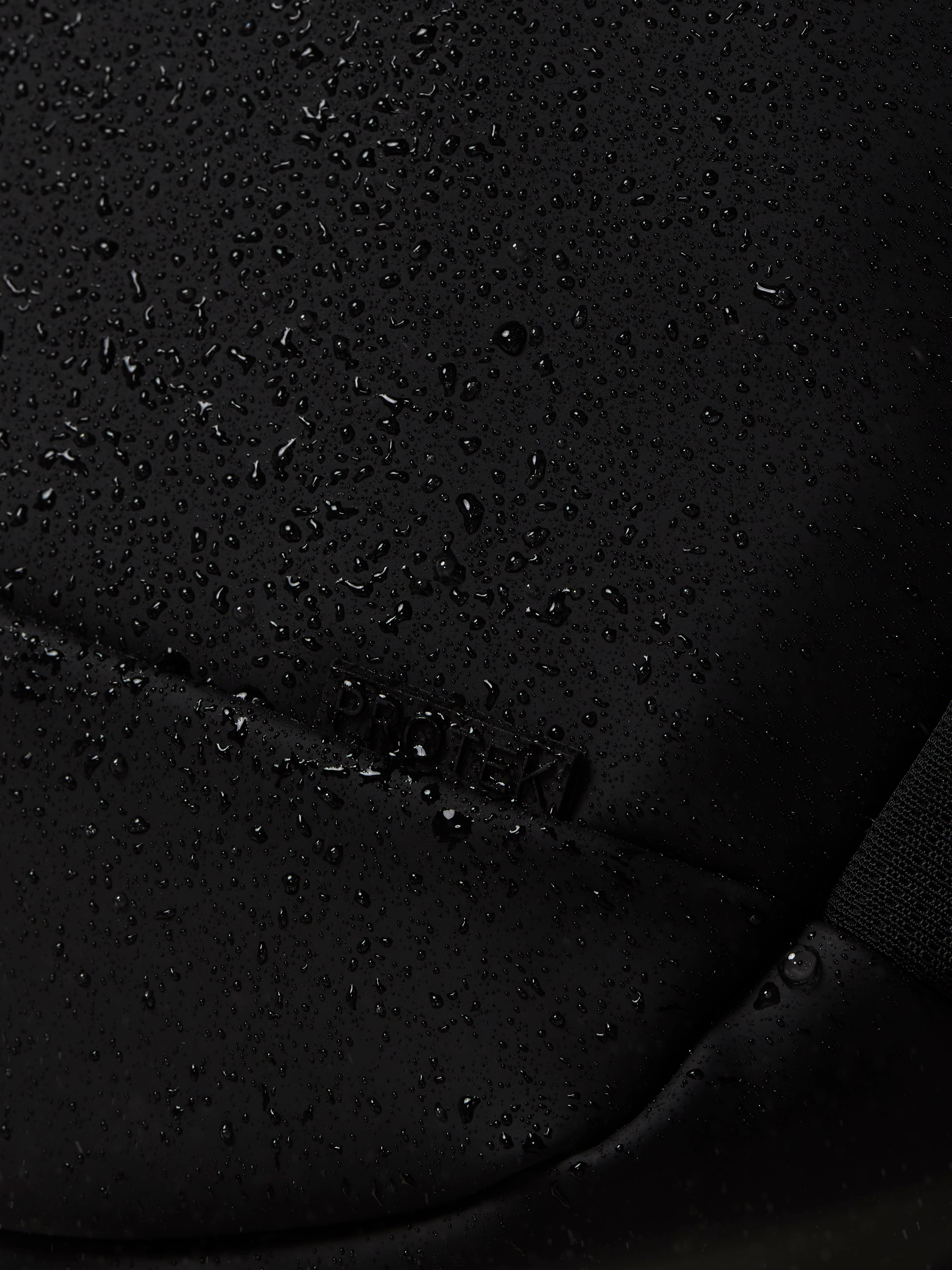 Castore Unisex Core Backpack - Gunmetal - Image 5