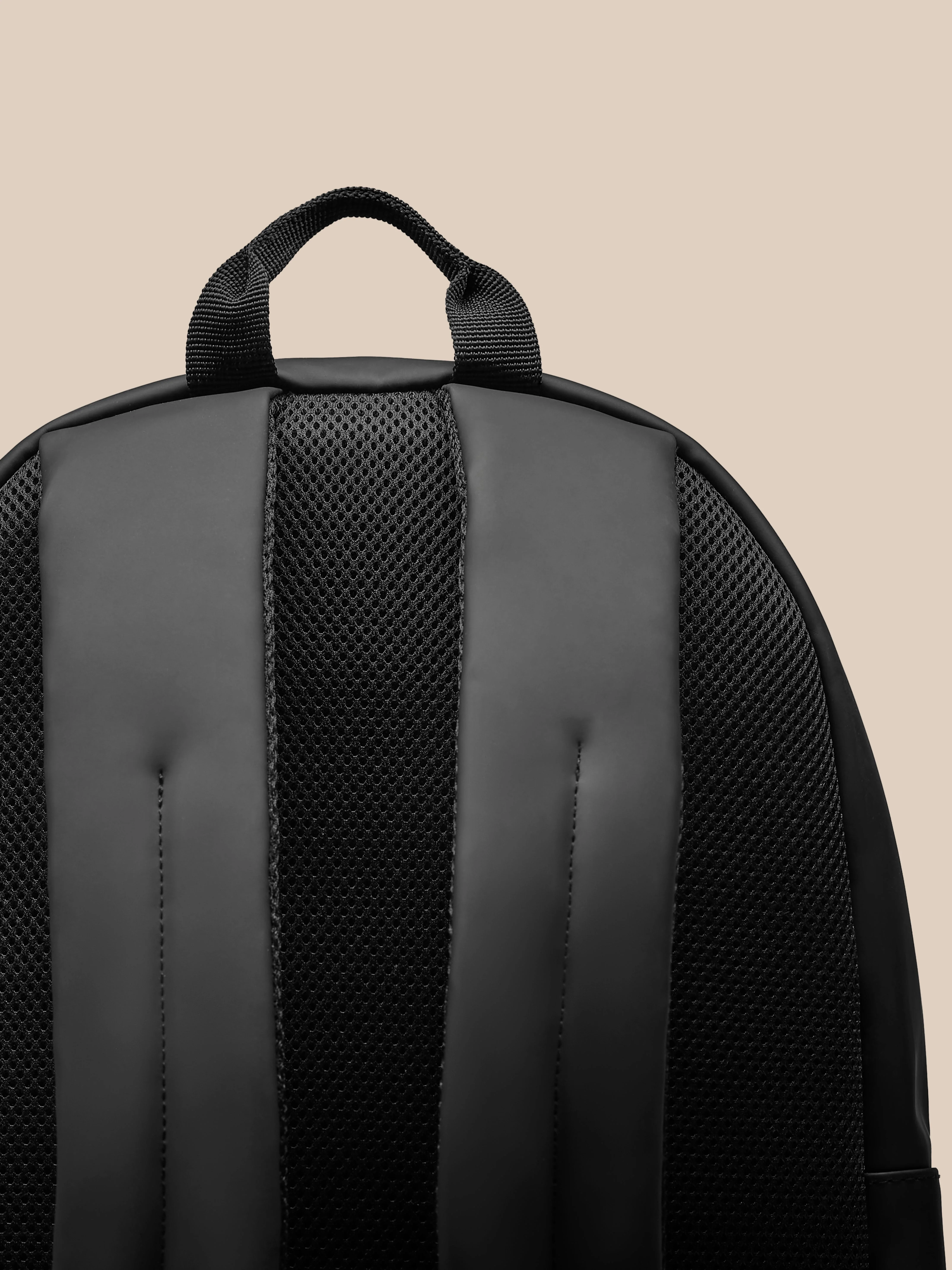 Castore Unisex Core Backpack - Gunmetal - Image 8