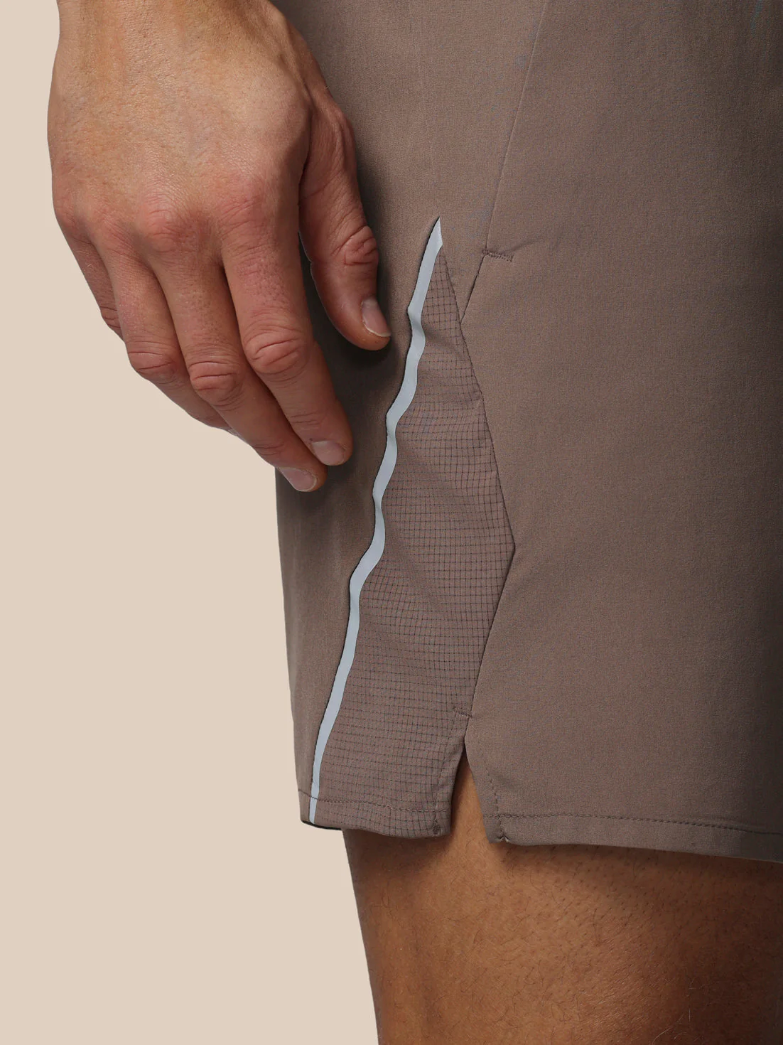 Heren Apex 6" Short met Binnenslip - Diep Taupe - Image 6